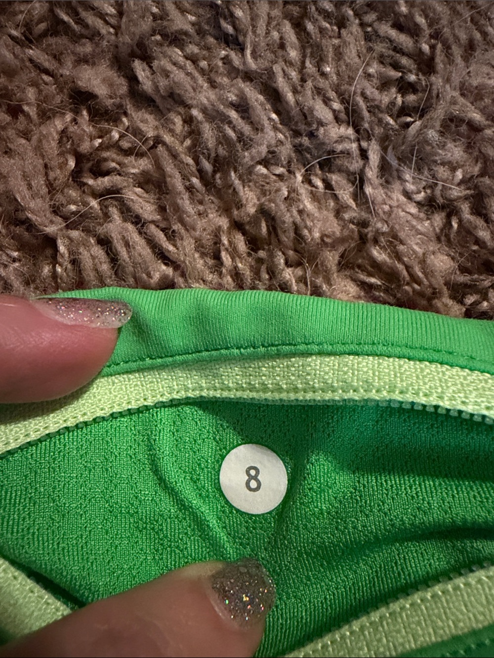 Lululemon green plaid shorts size 8 - Picture 4 of 6